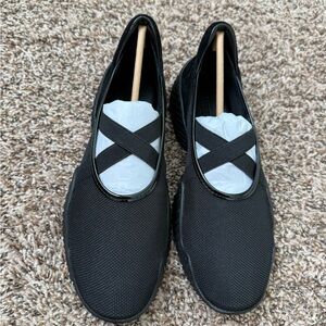 Vador Flats In Black